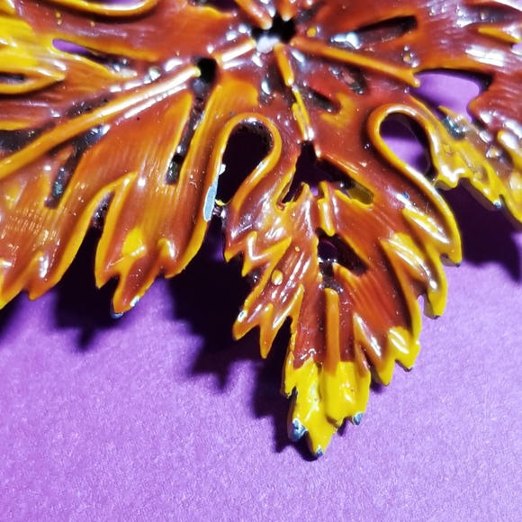 Relisted -Vintage fall leaf brooch pin orange yellow brown tree nature fairycore - Picture 5 of 11